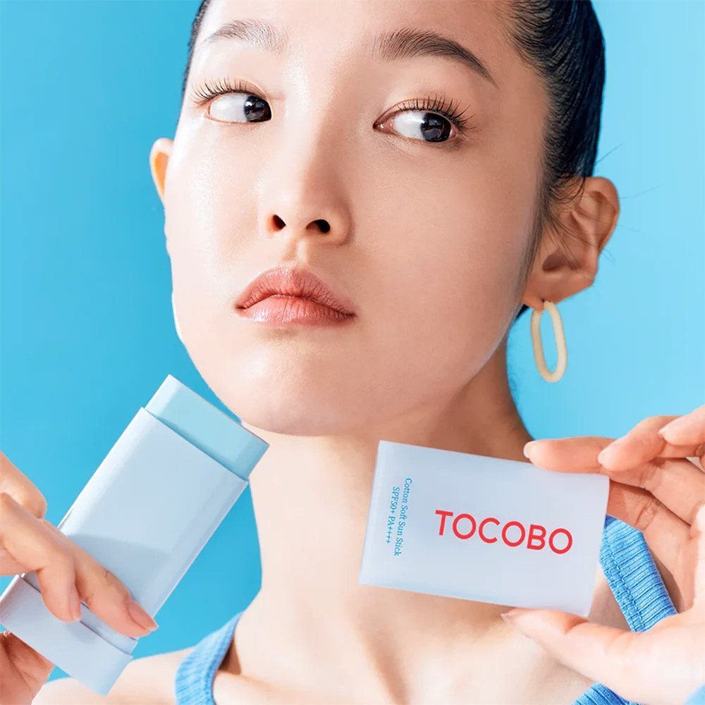 ضد آفتاب استیکی توکوبو اصل با SPF 50 حاوی عصاره پنبه کتان وزن 19 گرم